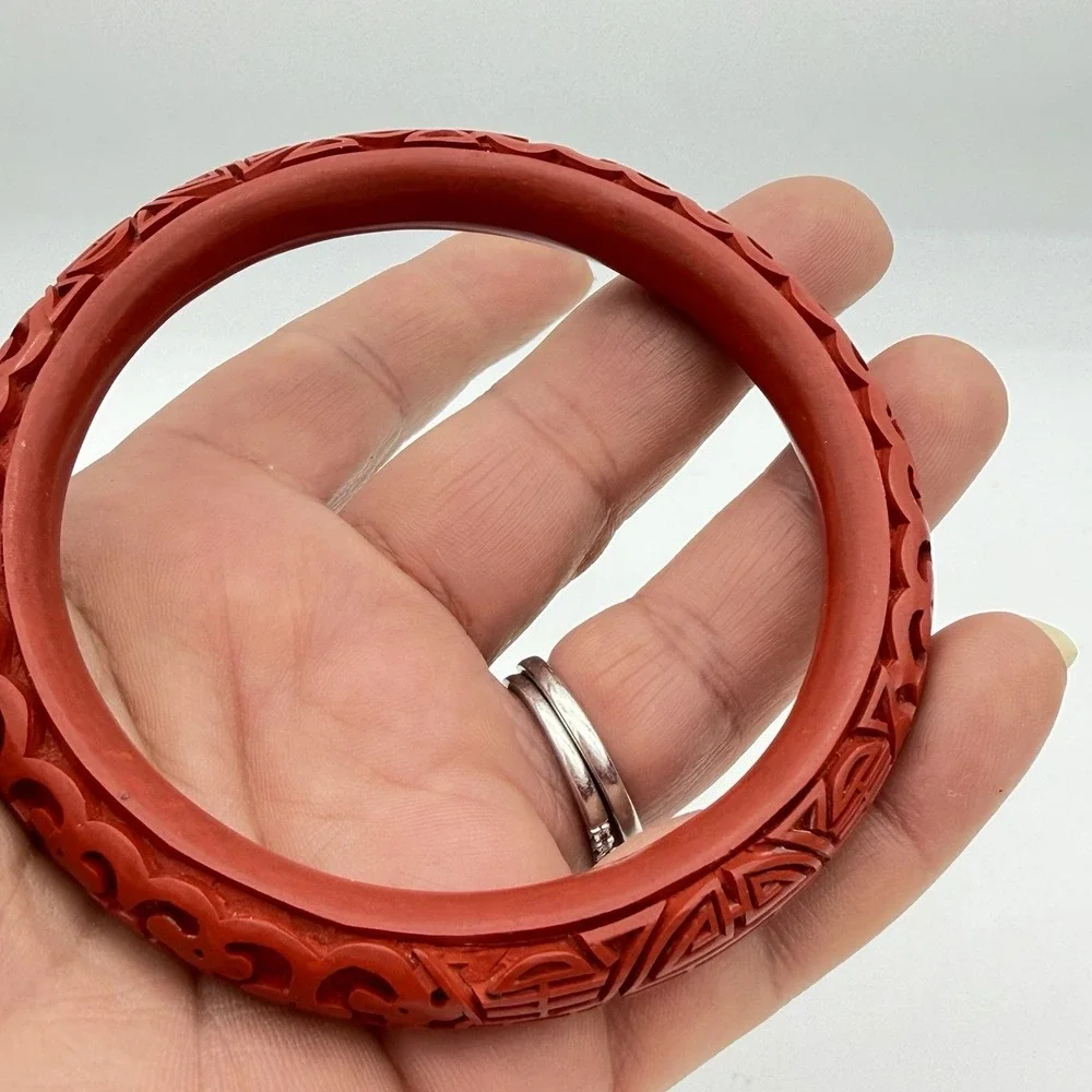 Vtg Chinese Cinnabar Carved‎ Bangle Bracelet Red Lacquer Deeply Carved Intricate